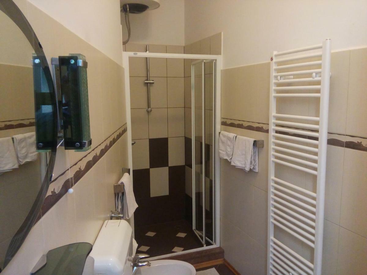 Villa Zajednica Icici Luaran gambar