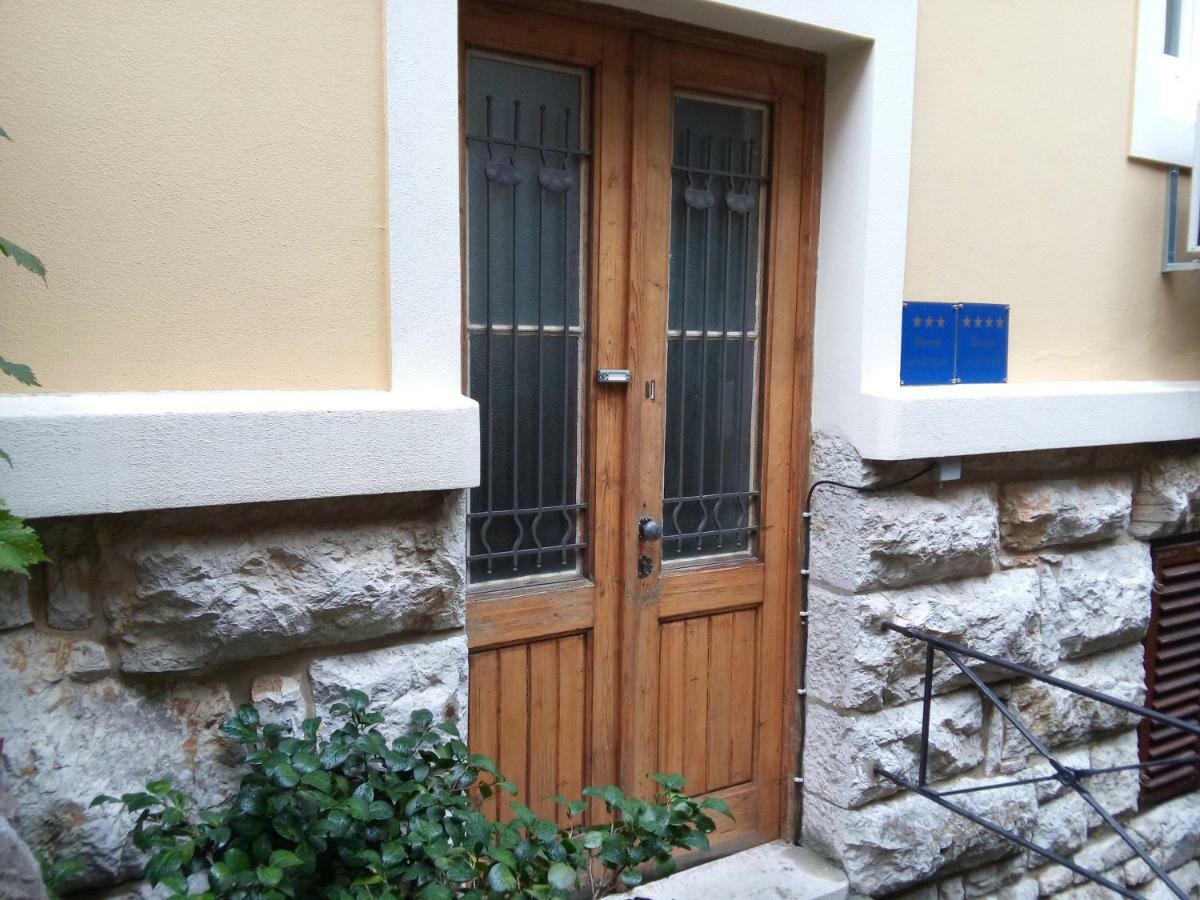 Villa Zajednica Icici Luaran gambar